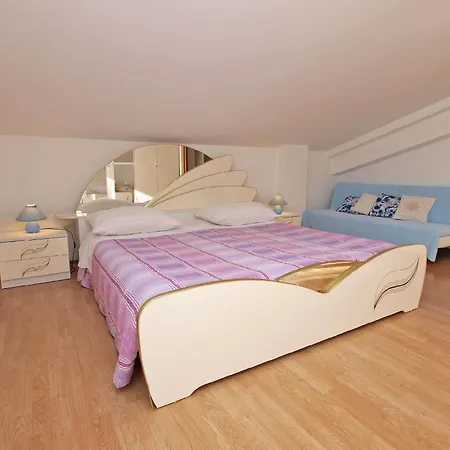 Fuer 4 Personen Ca 50 Qm In Rovinj, Istrien Istrische Riviera * Rovinj