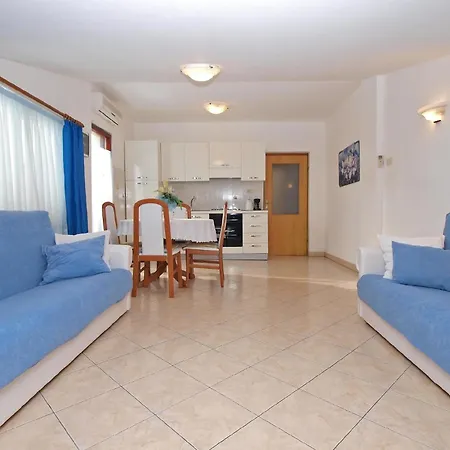 Fuer 4 Personen Ca 50 Qm In Rovinj, Istrien Istrische Riviera Apartment