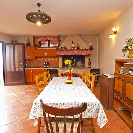 Fuer 4 Personen Ca 50 Qm In Rovinj, Istrien Istrische Riviera *